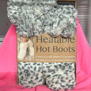 NIB Luxury heatable boots scented with French lavender